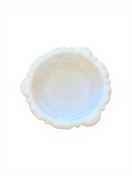 Vintage Limoges, Anchor Hocking Milk Glass & Porcelain Ashtray Bundle - Picture 5 of 16